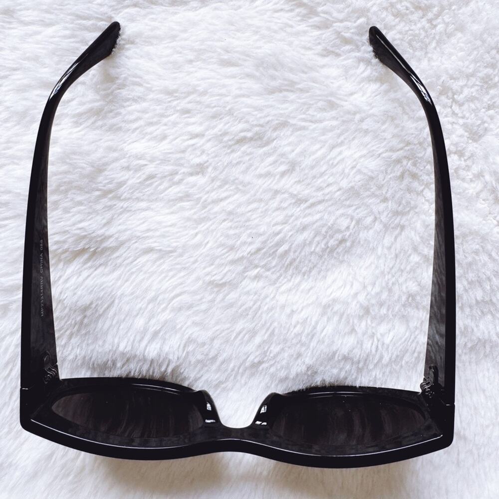 Faye Mirrored Black Cat-Eye Sunglasses - Picture 5 of 15
